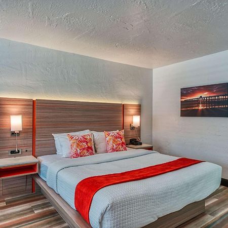 Casa Via Mar Inn, Ascend Hotel Collection Порт-Уэнеме Экстерьер фото