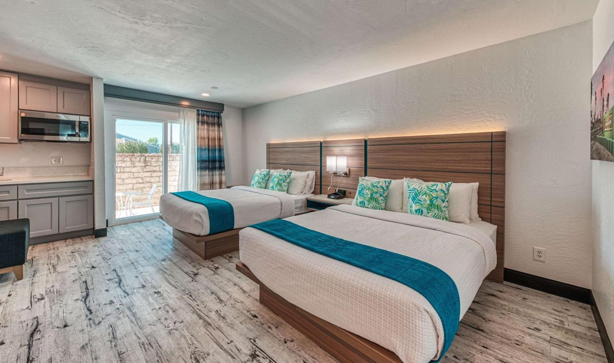 Casa Via Mar Inn, Ascend Hotel Collection Порт-Уэнеме Экстерьер фото